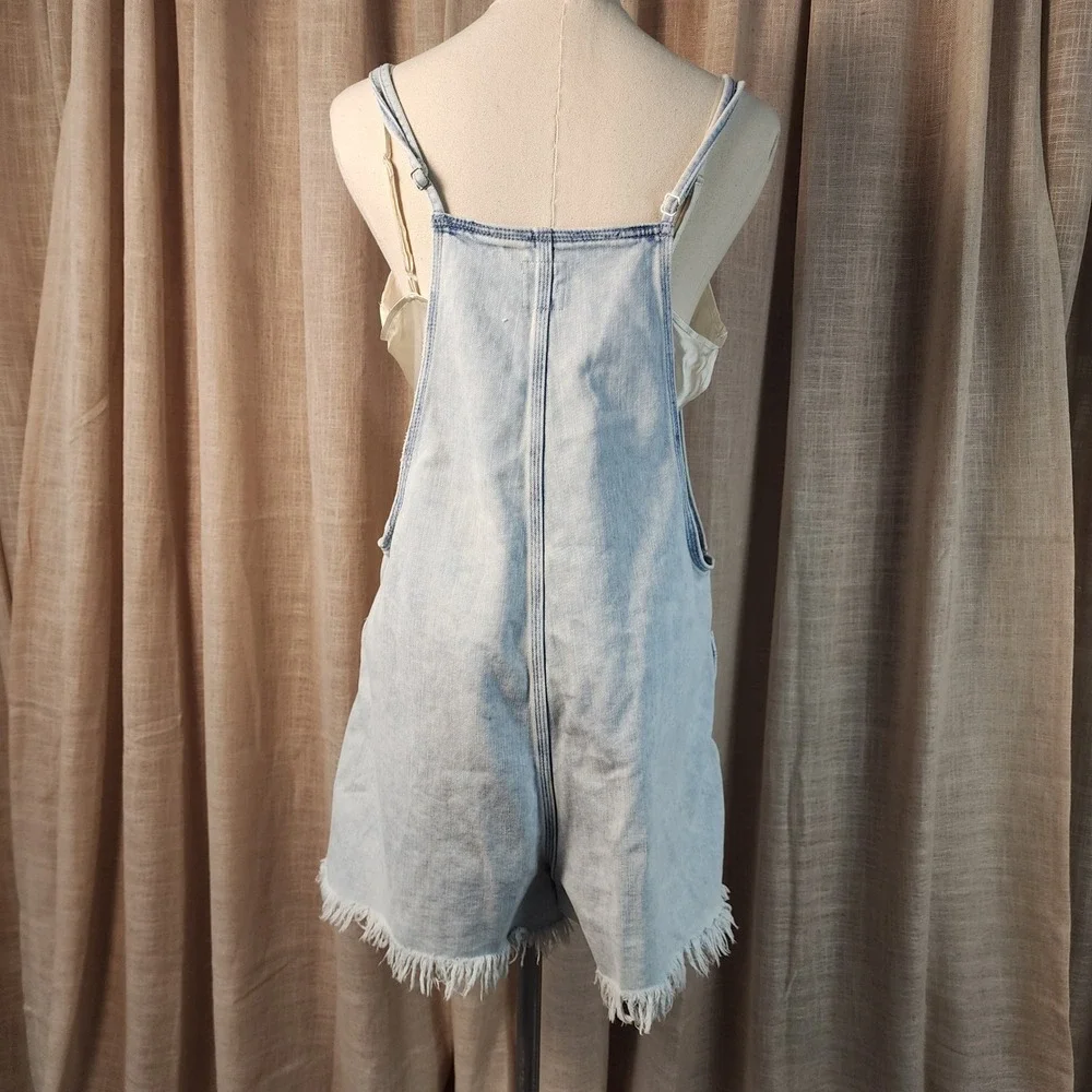 Aerie Women Large Light Wash Denim Shortalls Distressed Raw Hem Overalls L